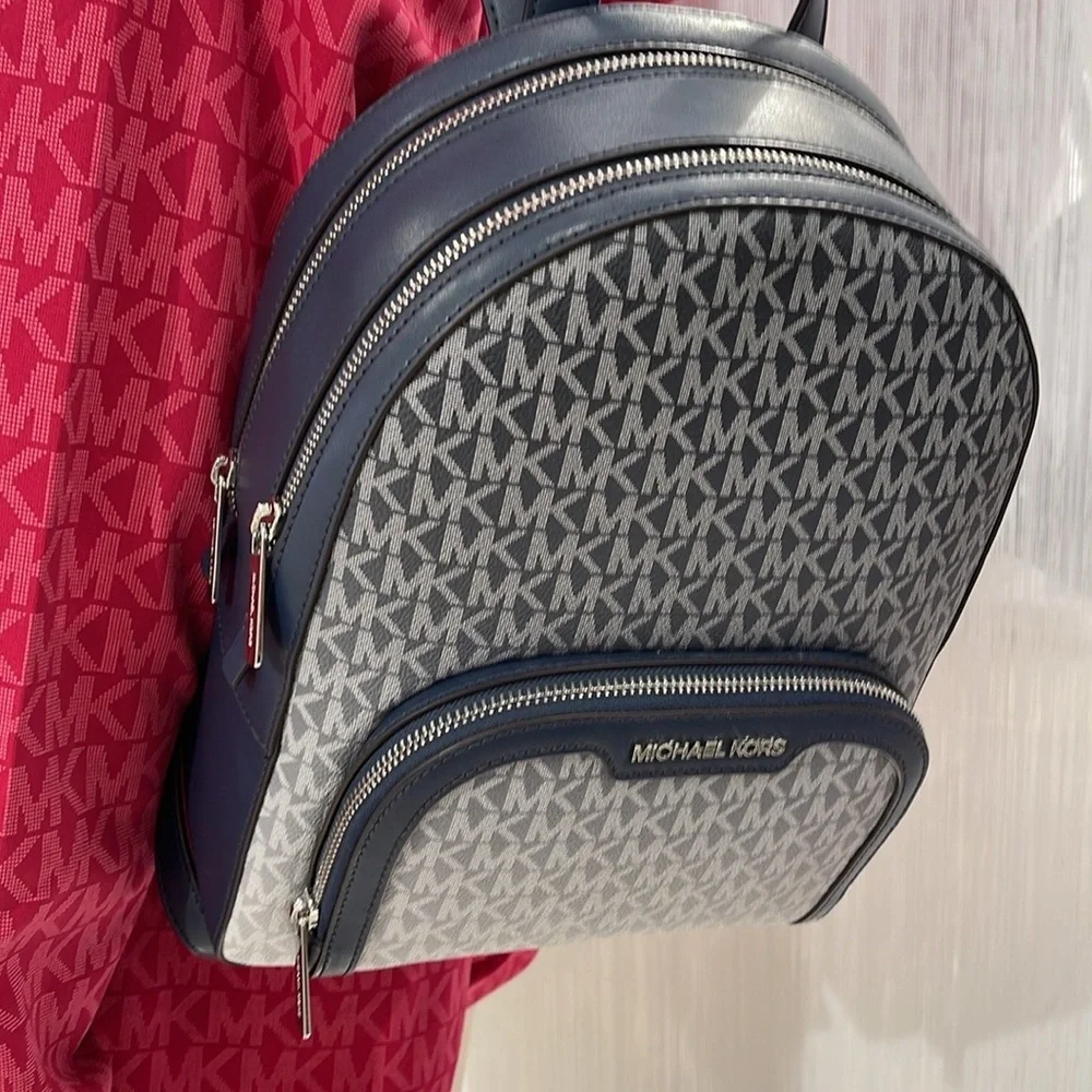 MICHAEL KORS Jaycee Medium Ombré Signature Logo Zip Pocket Backpack Navy NWT